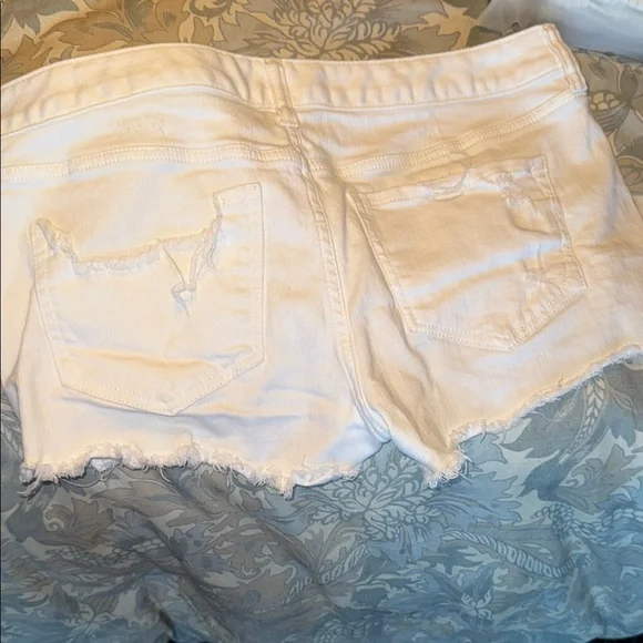 Women's Express White Distressed Shorts Sz 8 - Picture 5 of 7